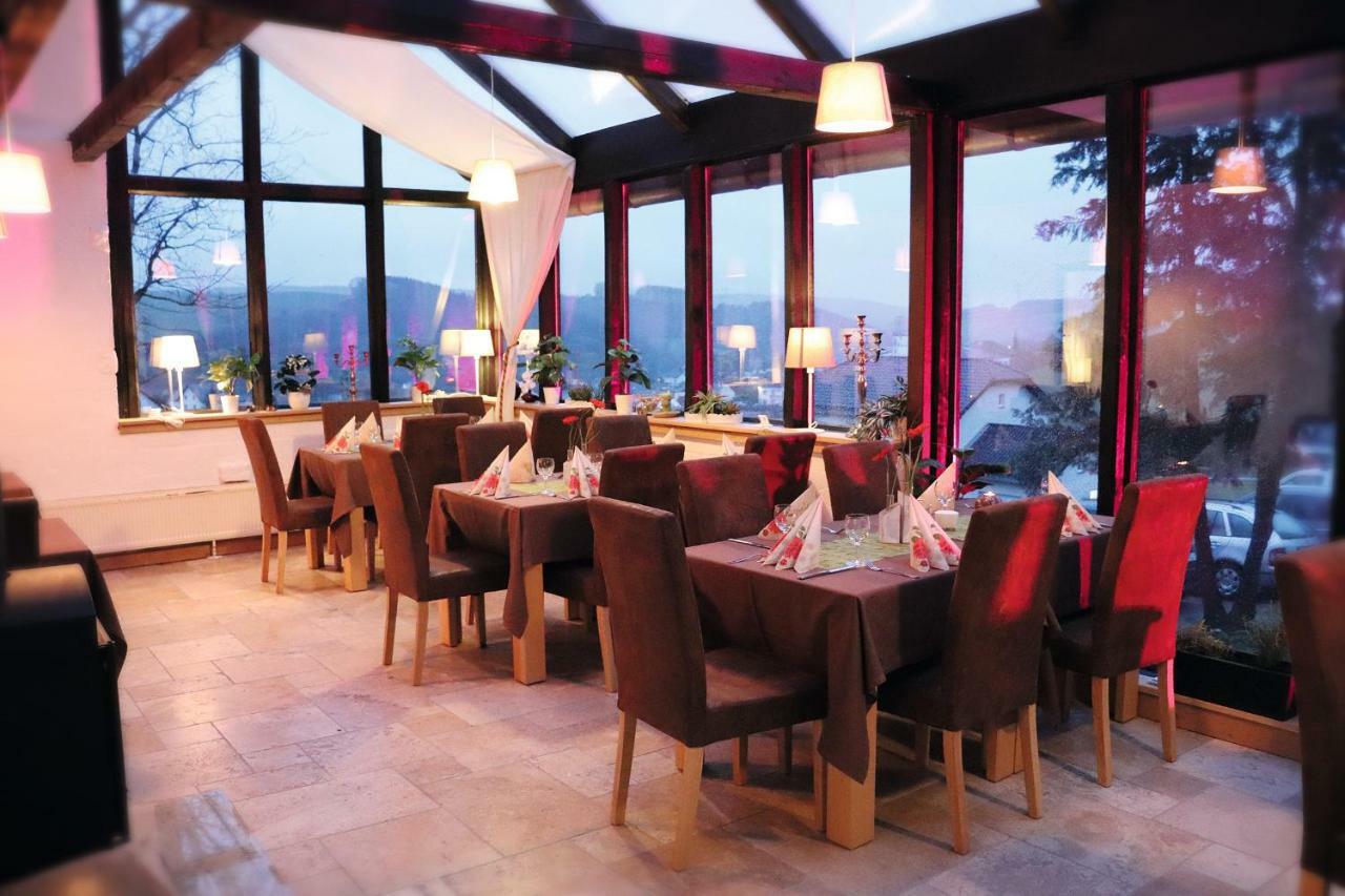 Hotel Feldmaus Olzheim エクステリア 写真